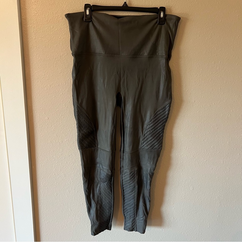 Spanx high waisted moto leggings, size 3x